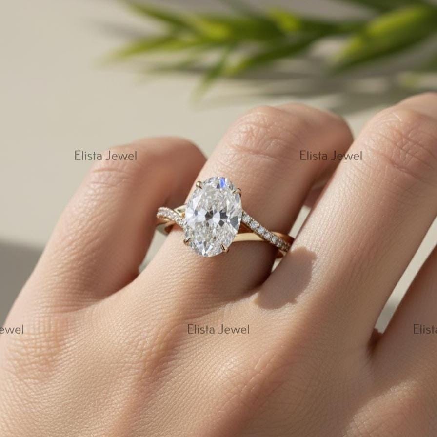 Oval Lab Grown Diamond Engagement Ring, 14K Yellow Gold Pavé Split Shank