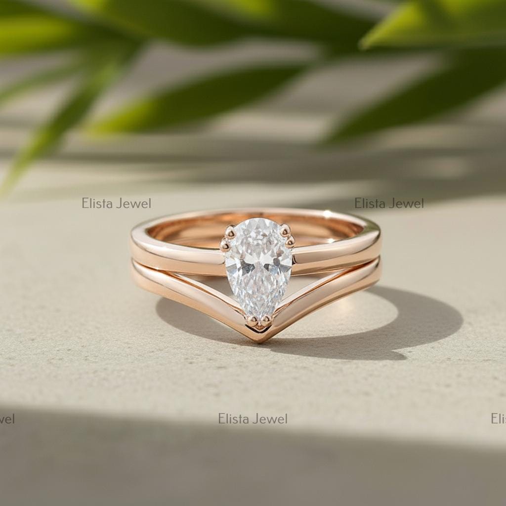 Pear Shaped Lab-Grown Diamond Bridal Ring Set, 14K Rose Gold Matching Chevron Band