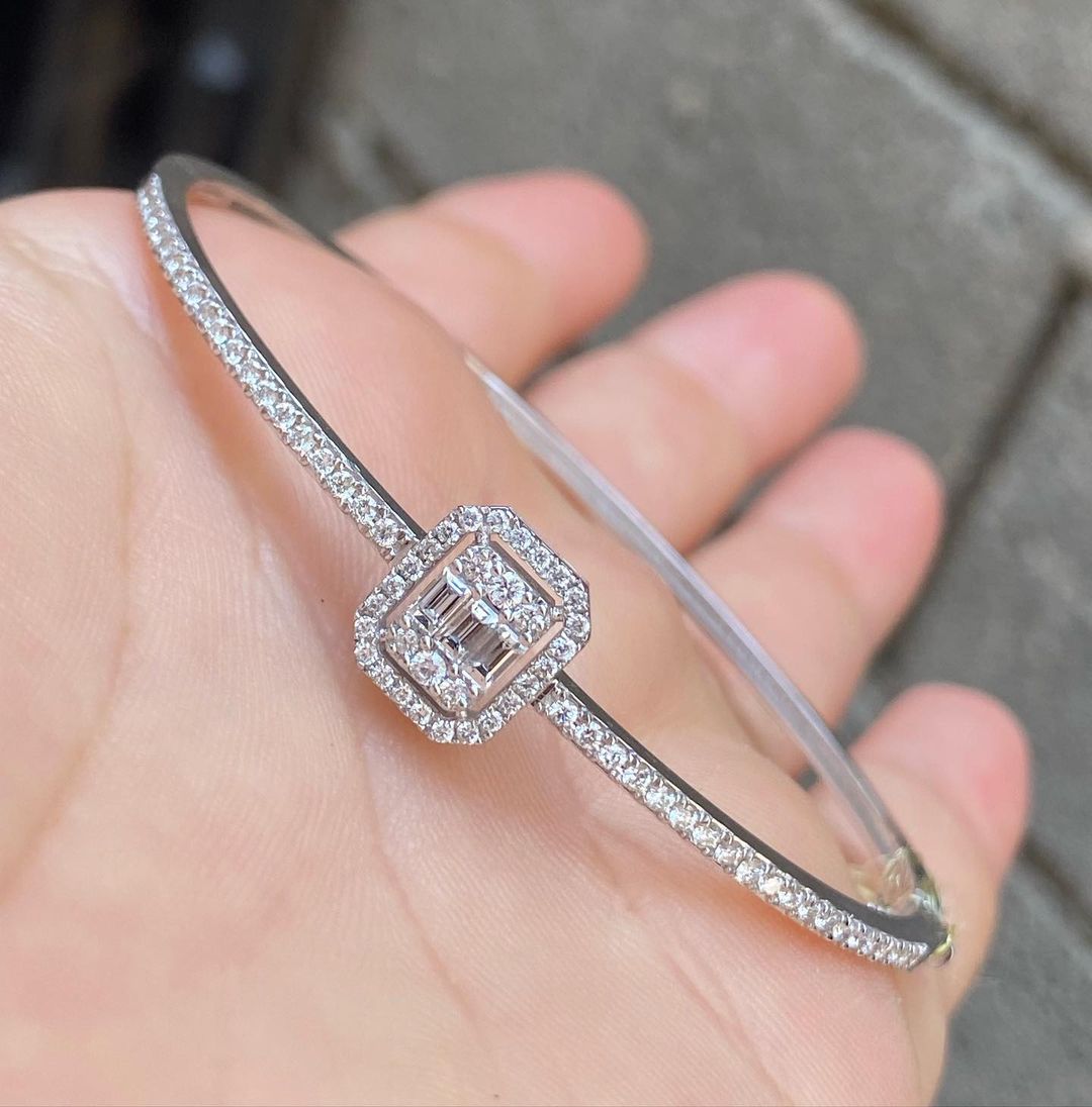 Baguette & Round Mosaic Set Diamond Bracelet For Women
