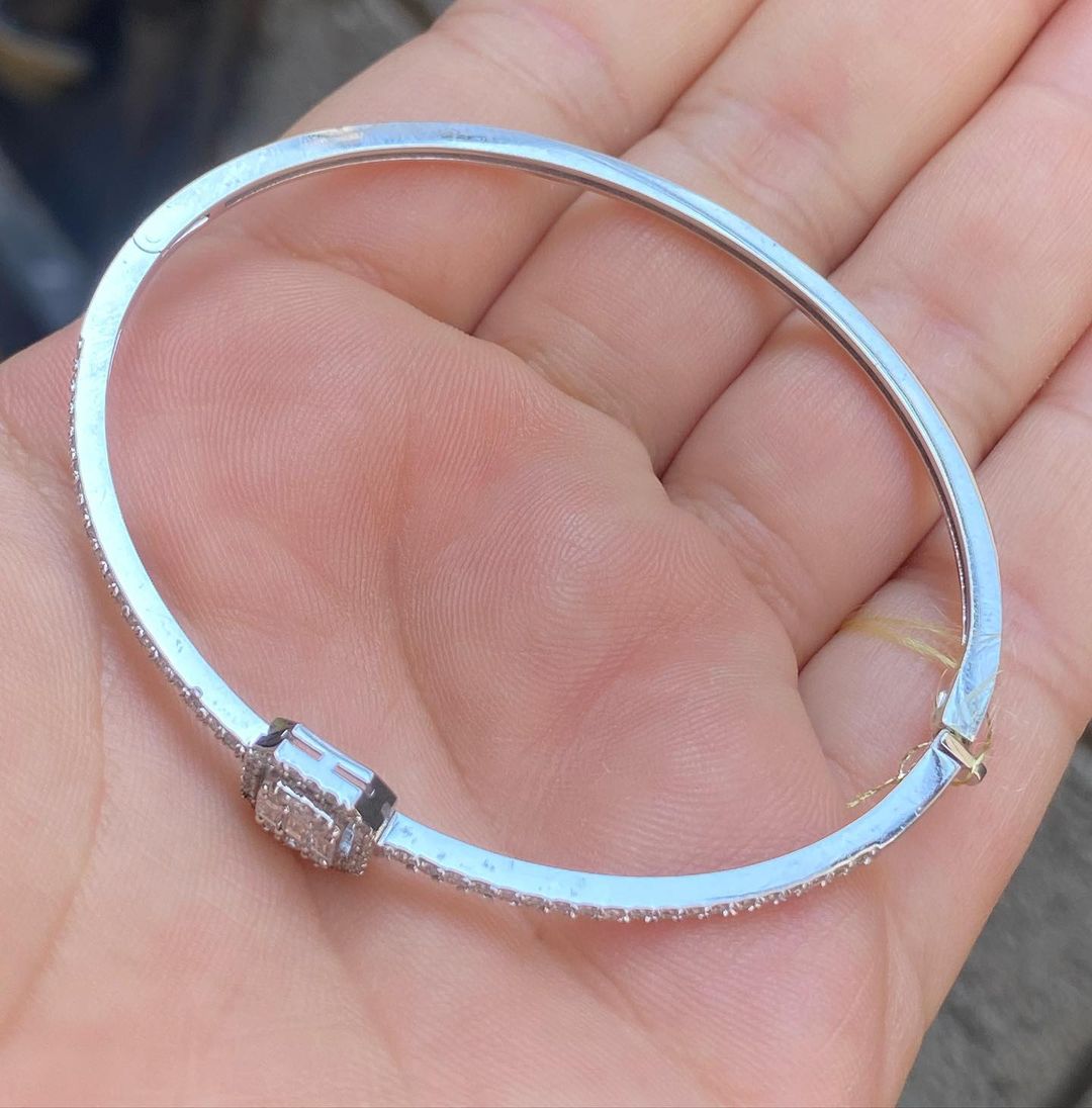 Baguette & Round Mosaic Set Diamond Bracelet For Women