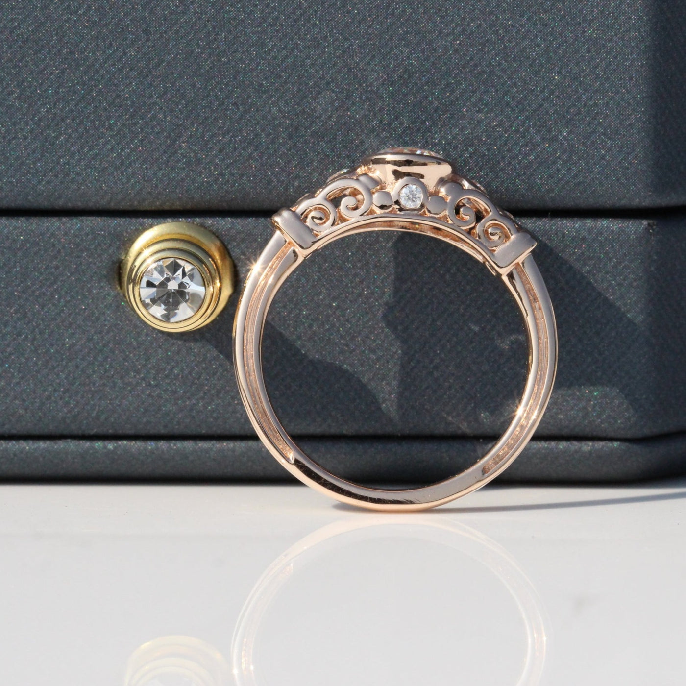 Round Cut Bezel Vintage Wedding Ring