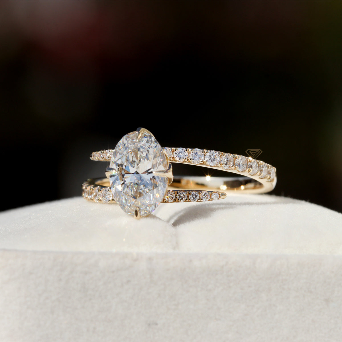 Custom Made Oval Diamond Compass Prongs Engagement Ring, Oval Diamond Bypass shank Wedding Ring, Diamond Ring for Her, IGI Certified