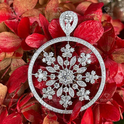 Round Cut Floral Style Pendant
