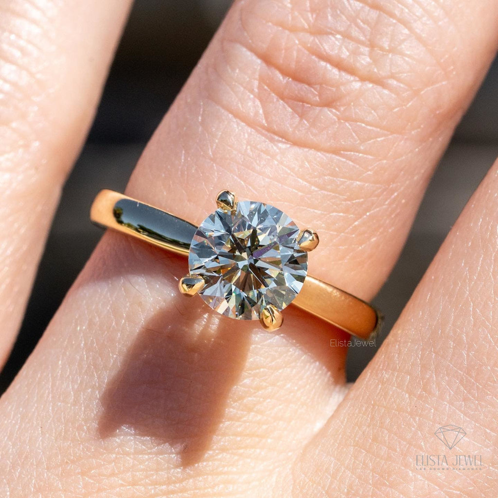 Round Cut Solitaire Wedding Ring