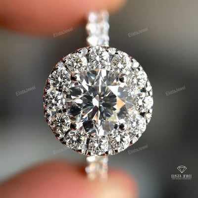 Round Cut Halo Engagement Ring