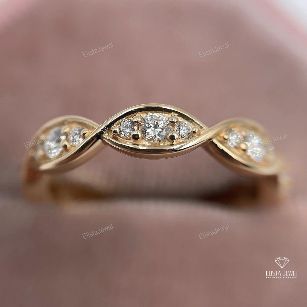 Round Cut Full Eternity Twisted Band